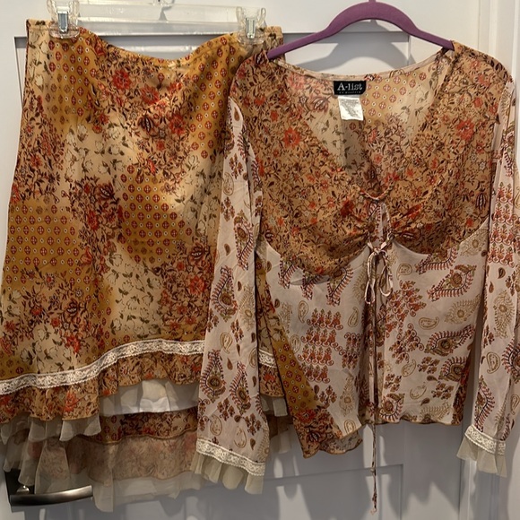 A-List by Wrapper Top & Skirt Set - Picture 1 of 12